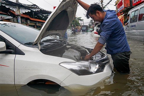 Những việc làm đơn giản để chăm sóc xe ô tô trong mùa mưa